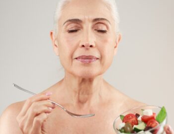 Menopausa: come migliorare i sintomi con l’alimentazione